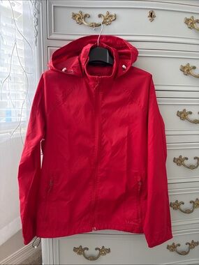 LL Bean Deep Red Lightweight Windbreaker Jacket Hood Zip Toggle women’s Medium